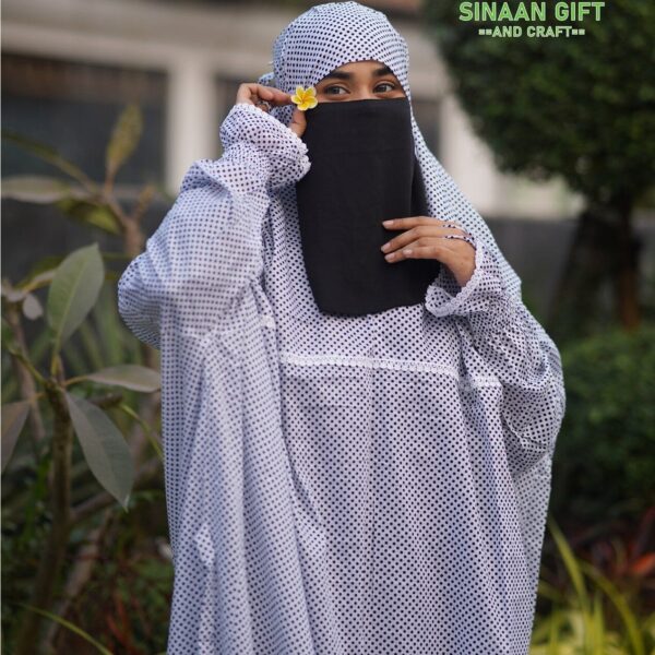 প্রিমিয়াাম সালাত লং খিমার