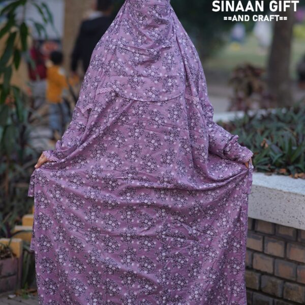 প্রিমিয়াাম সালাত লং খিমার